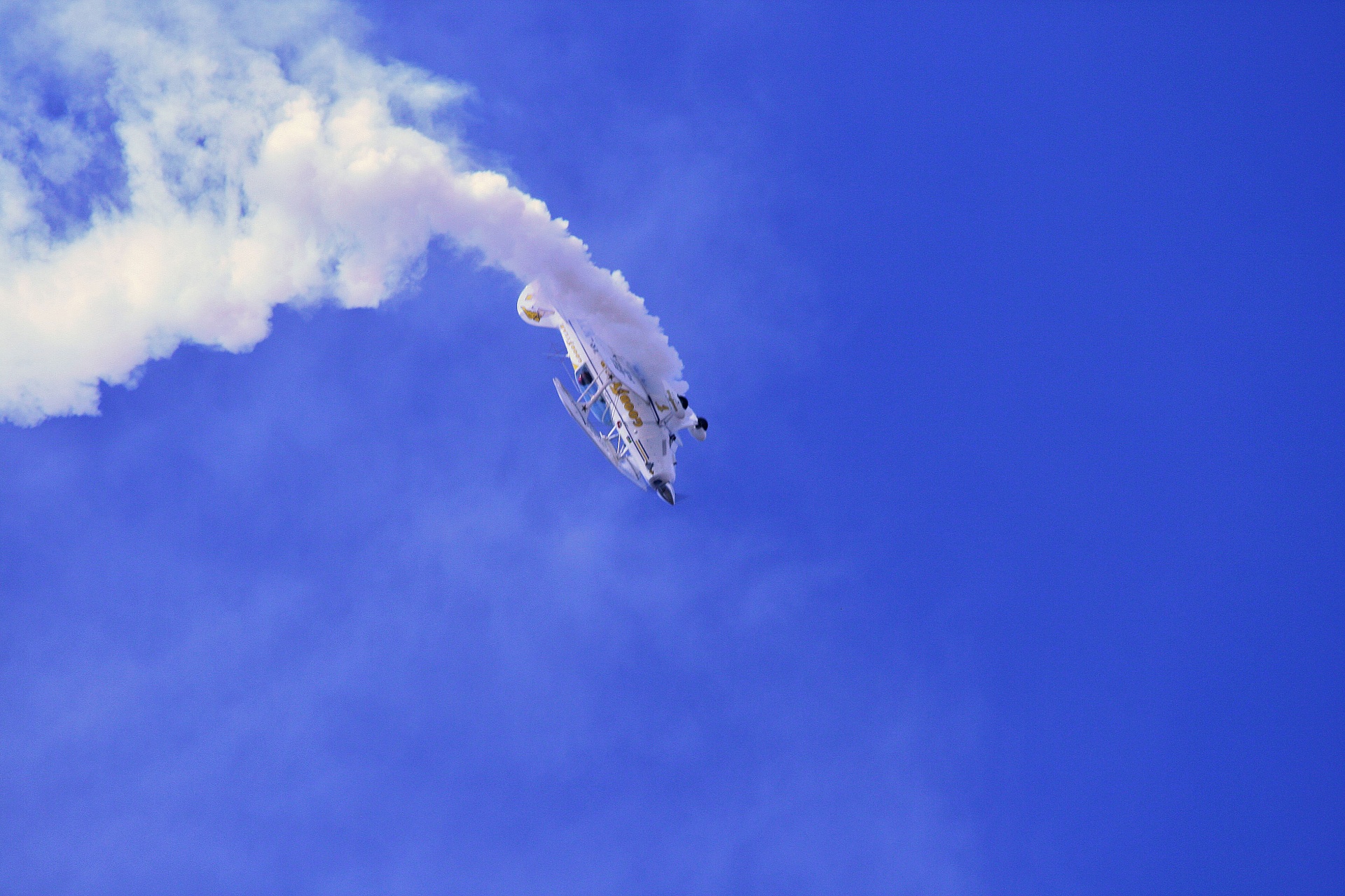 air display stunt flying skill free photo