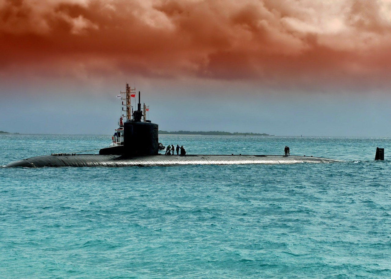 submarine boat navy free photo