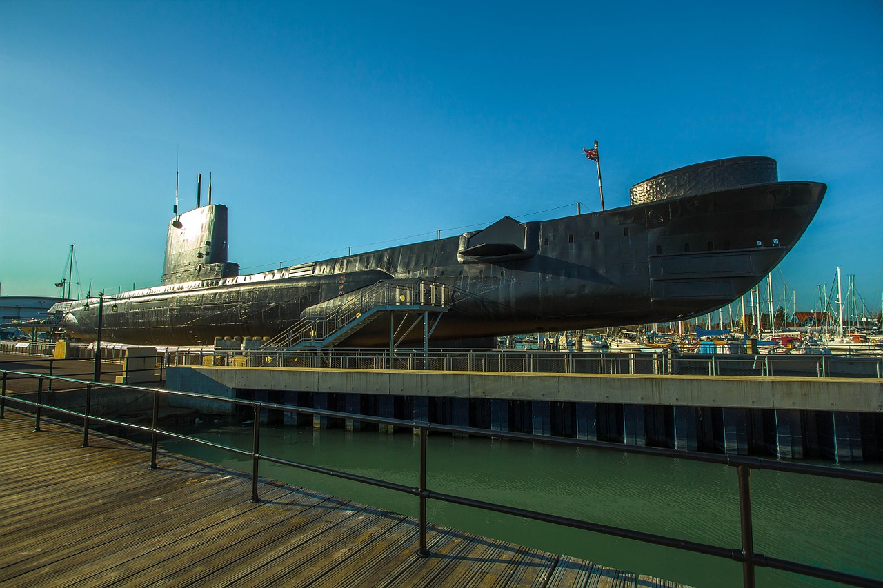 submarine military museum free photo