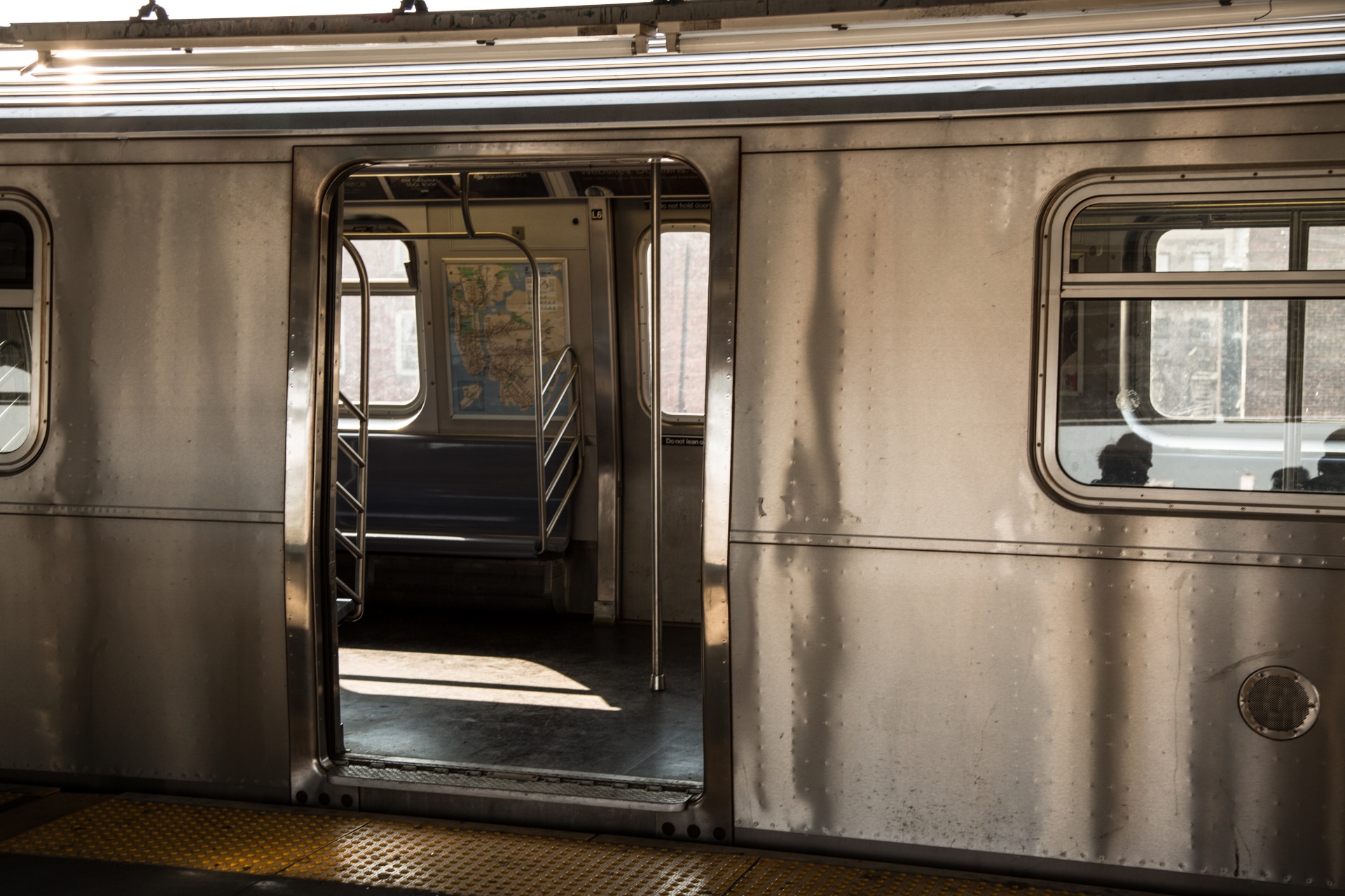 subway nyc train free photo