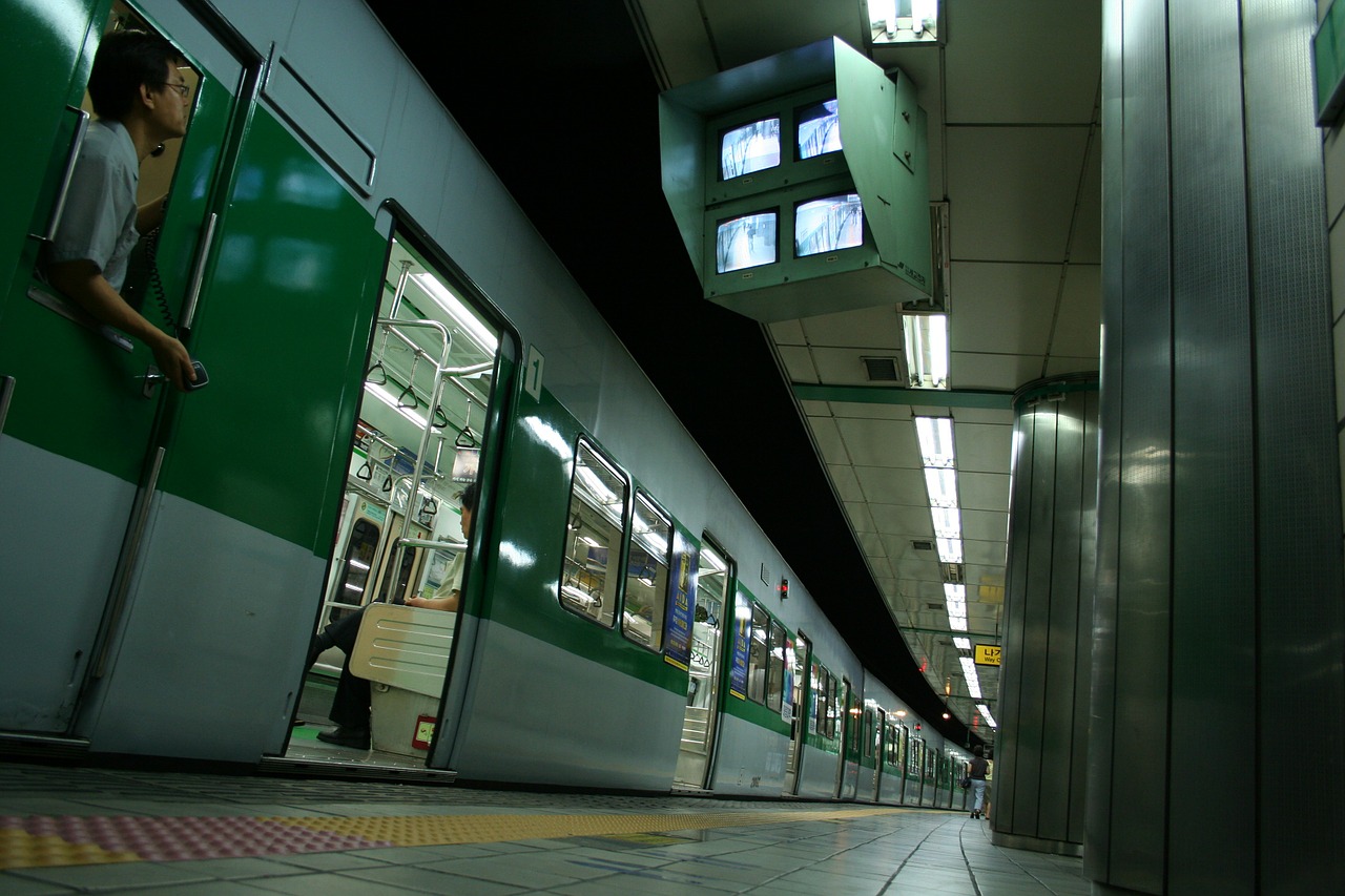 subway metro korea free photo