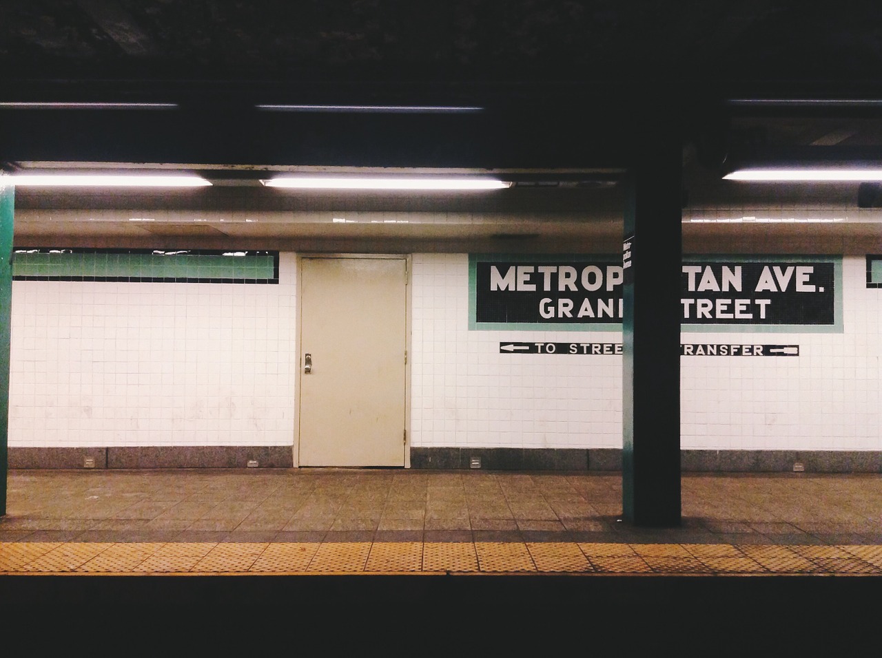 subway station transportation free photo