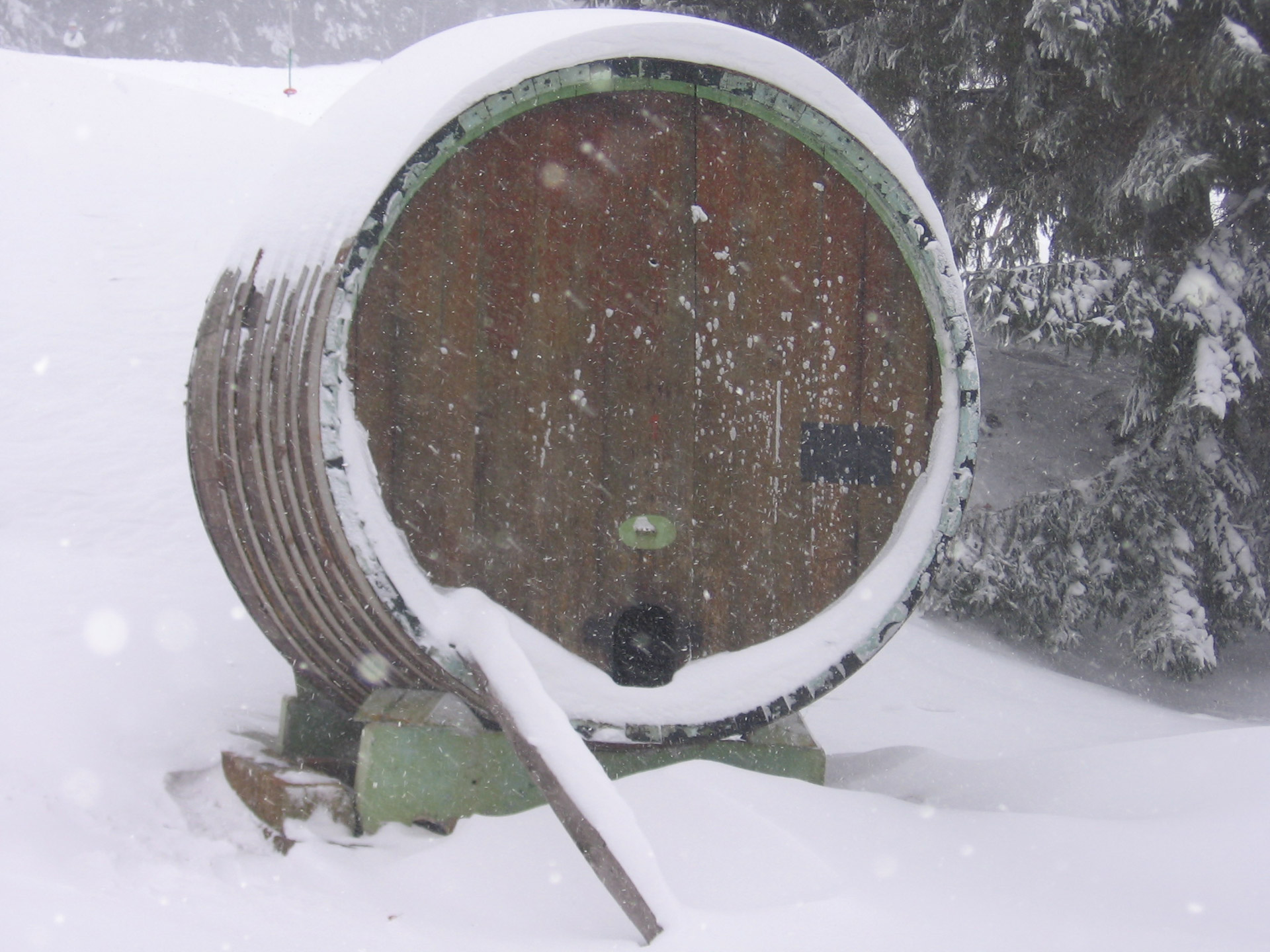 barrel mountains winter free photo