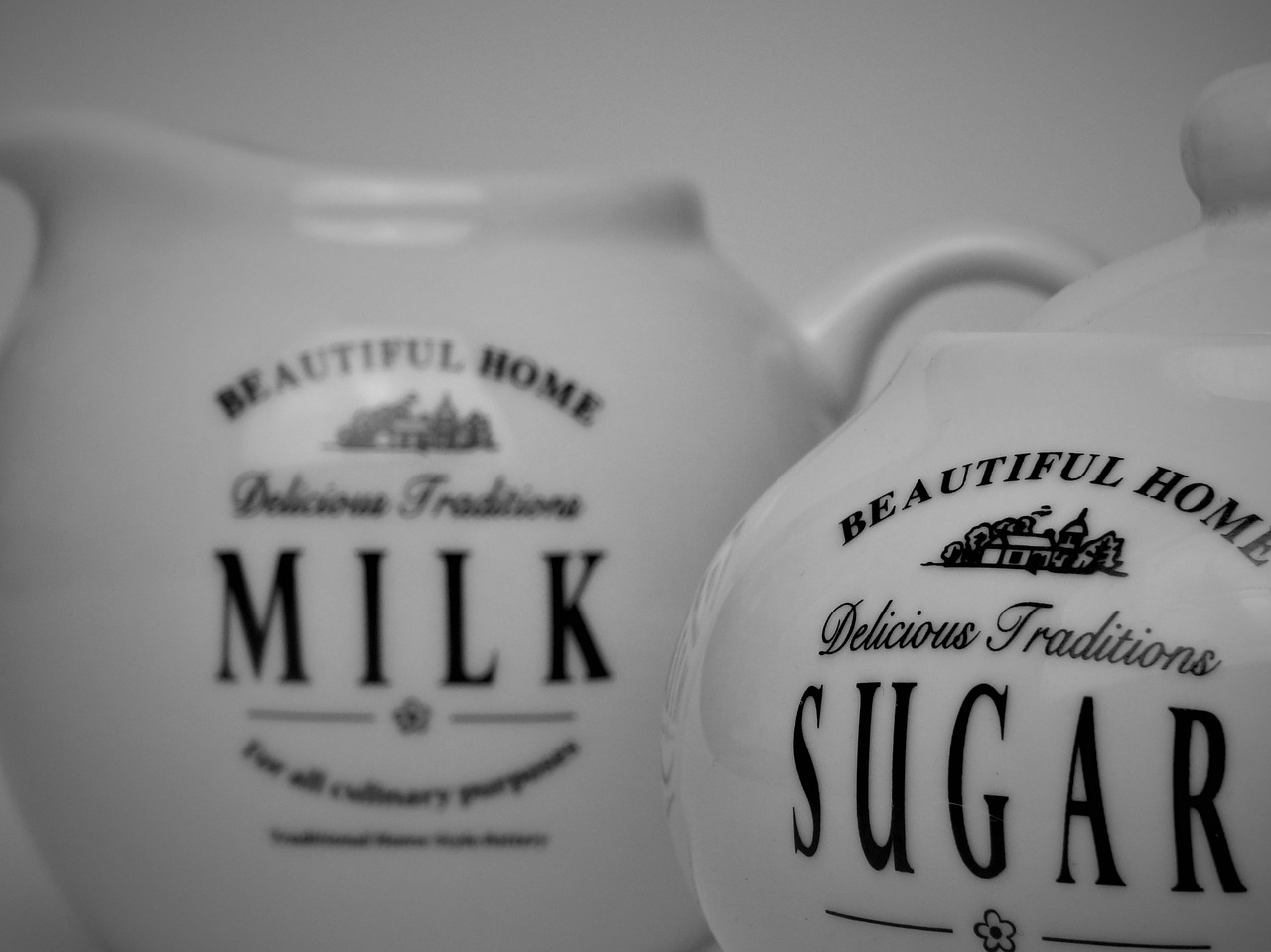 sugar bowl milk jug sugar free photo
