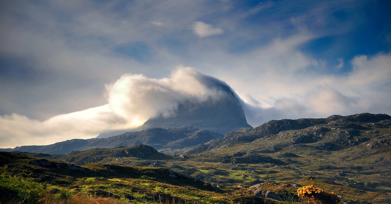 suilven mountain clouds free photo