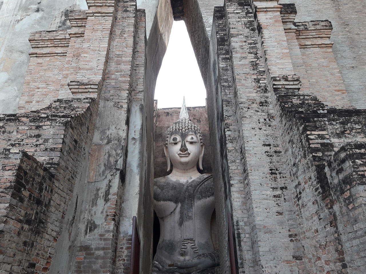 sukhothai tourist attraction wat si chum free photo