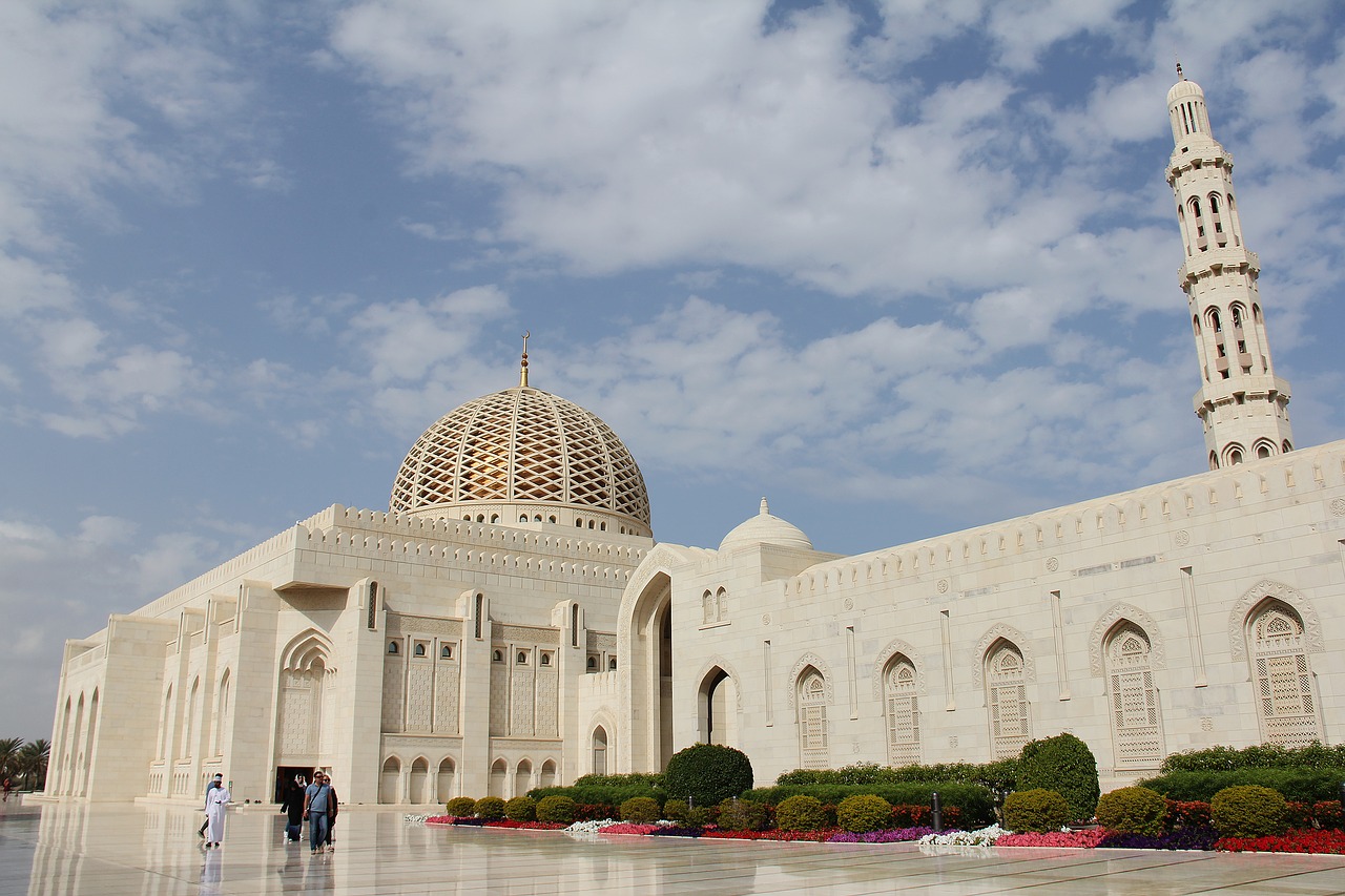 sultan qaboos grand mosque grand mosque free photo