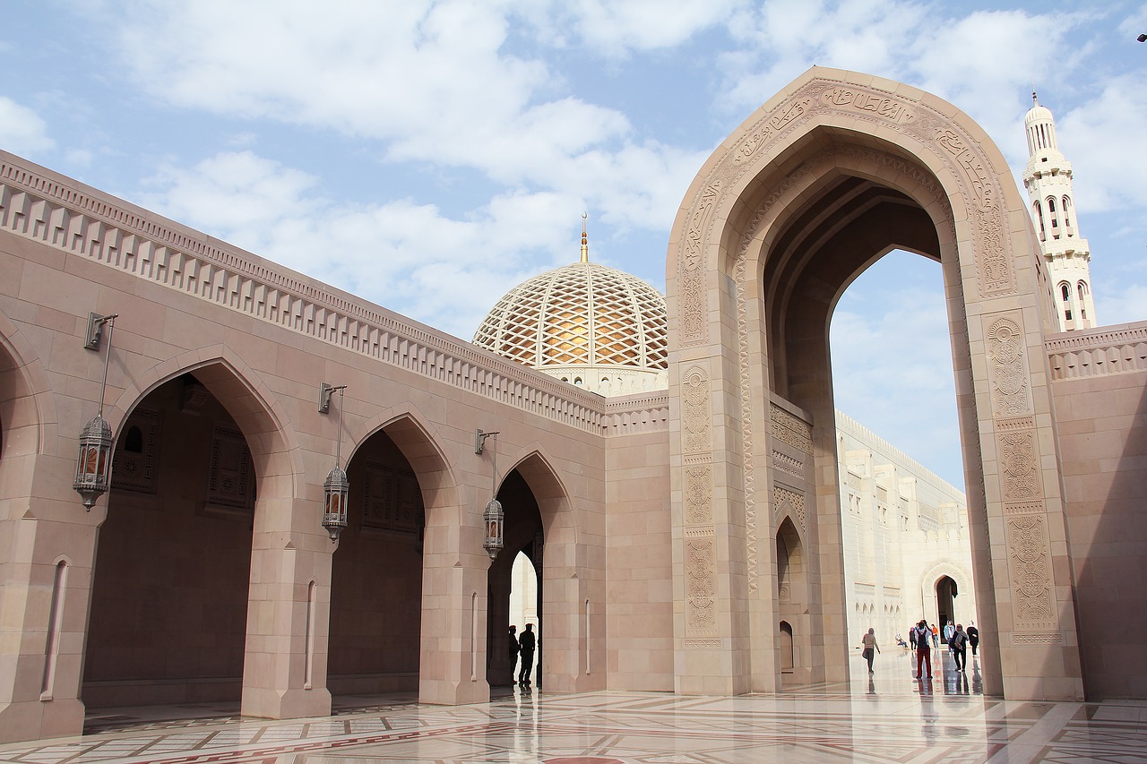 sultan qaboos grand mosque grand mosque free photo