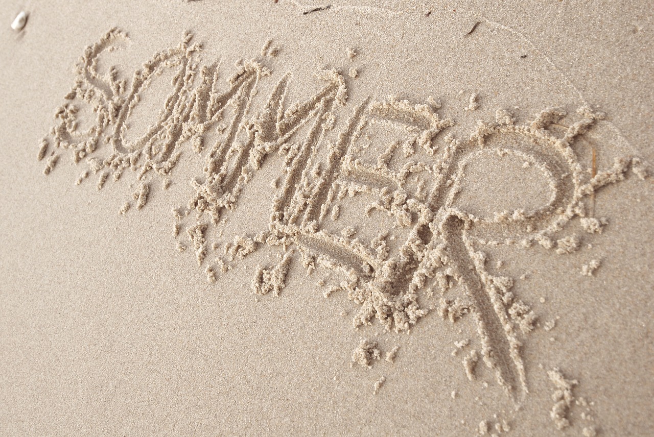 summer lettering sand free photo