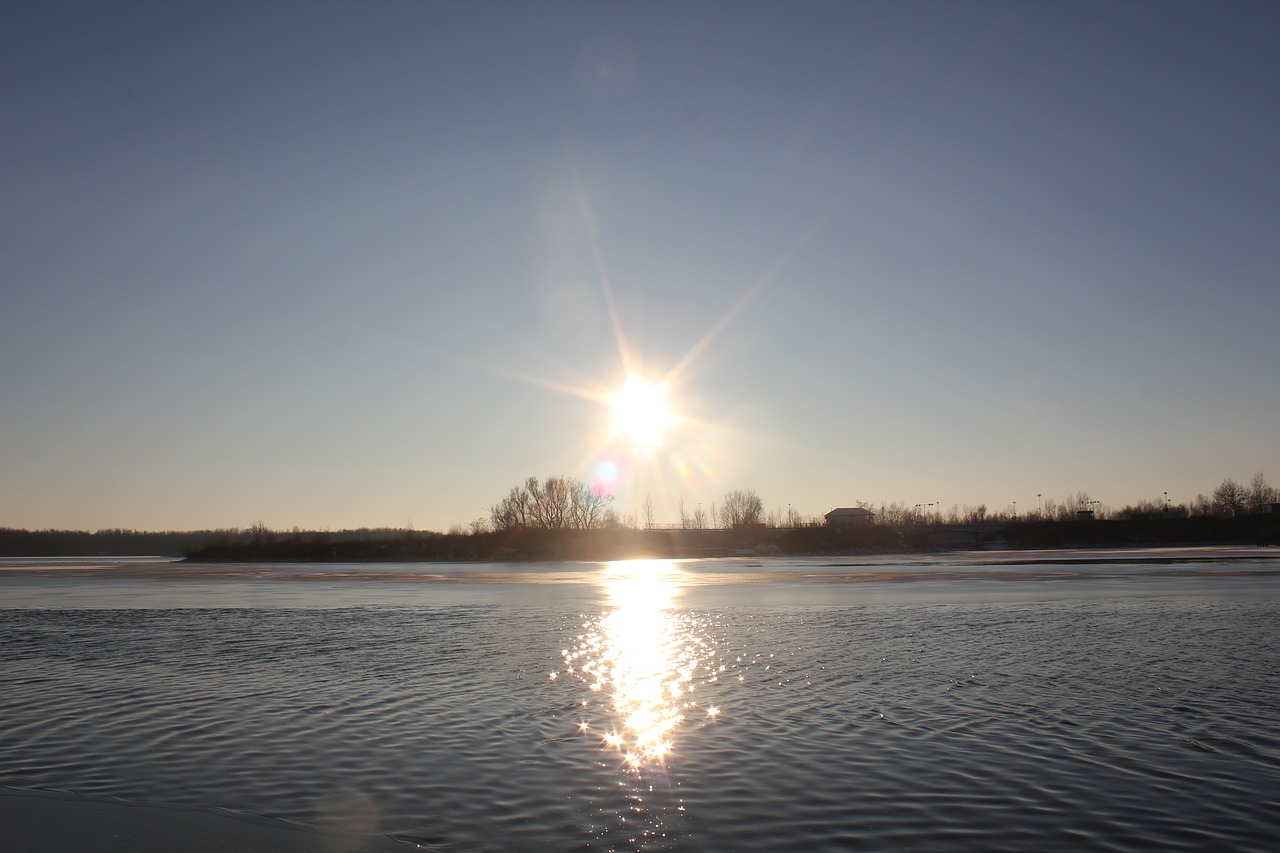 sun west pond free photo