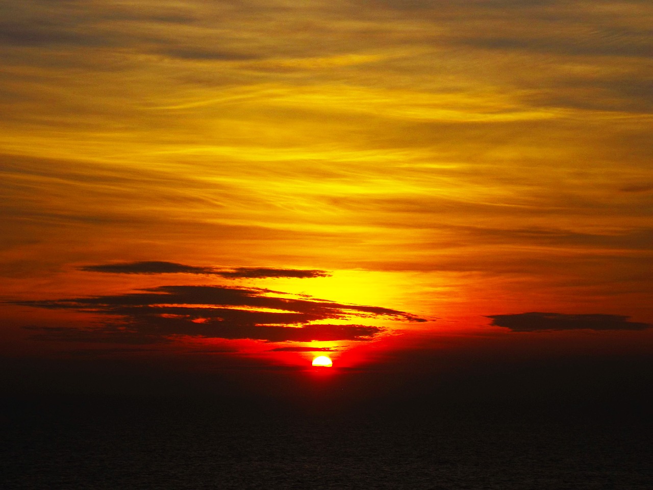 sun sea clouds free photo