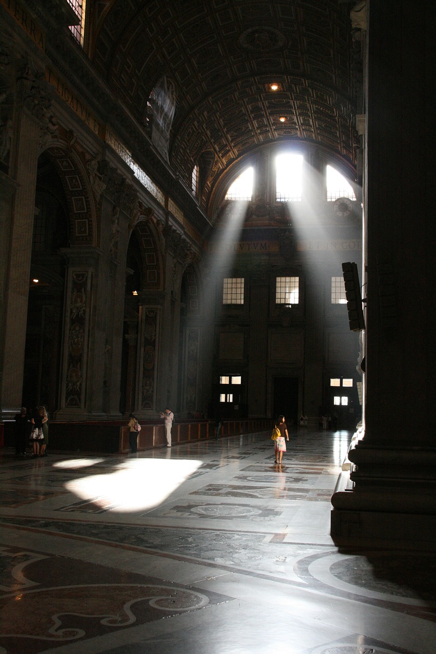 sun light st peter's basilica free photo