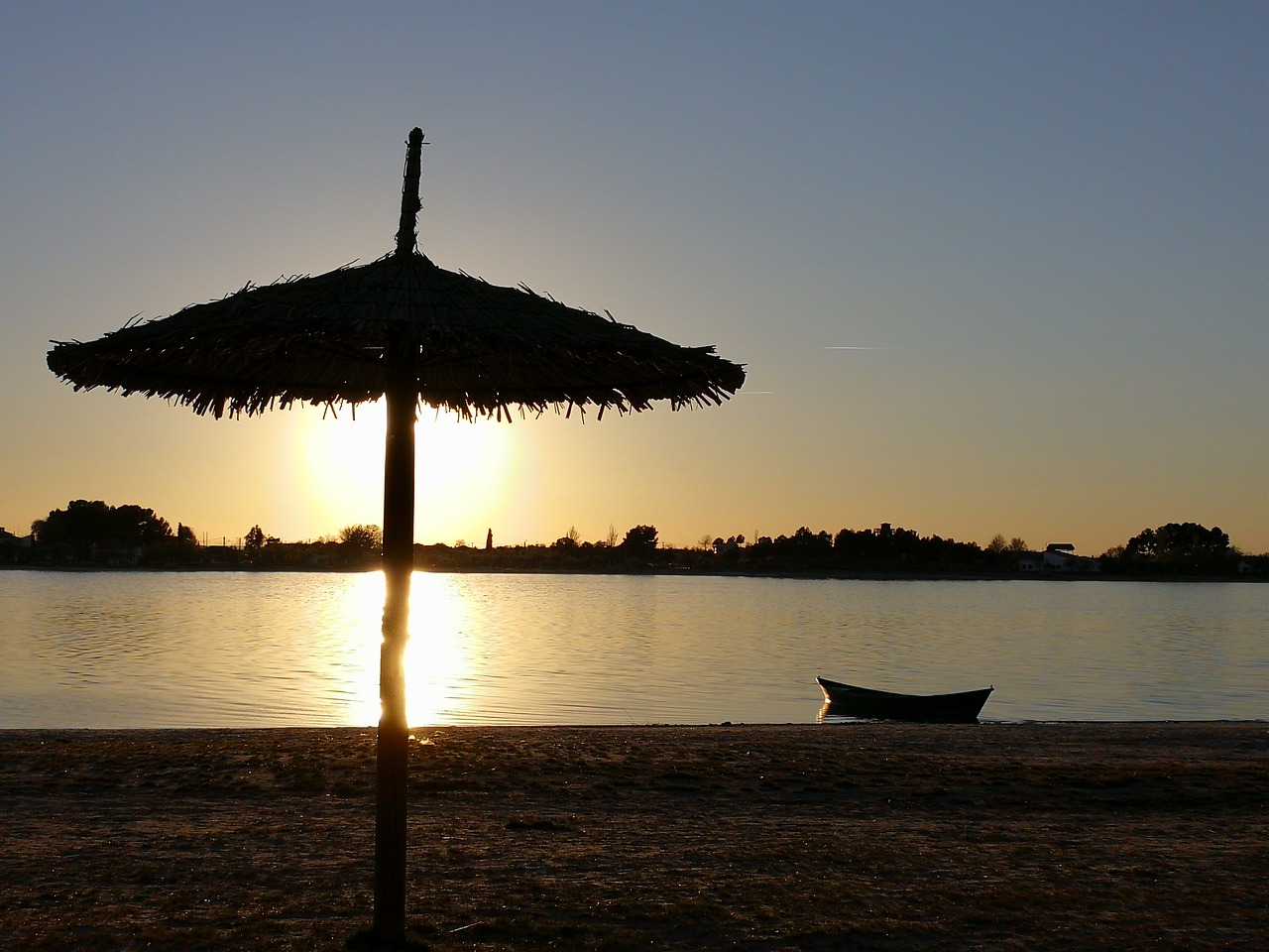 sun sunshade sunset free photo