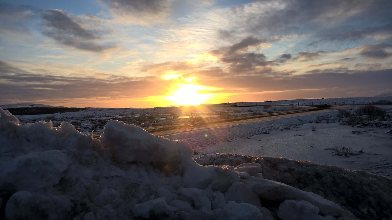 sun  iceland  snow free photo