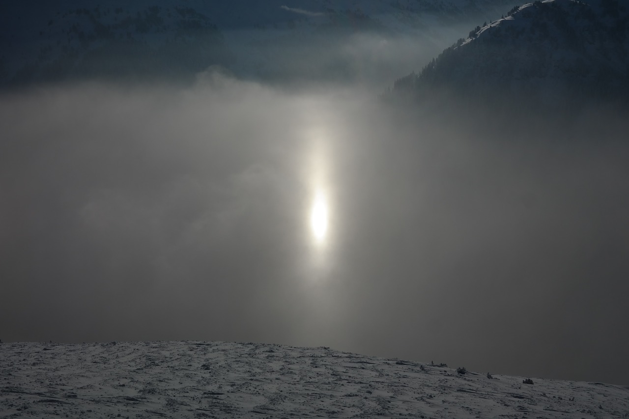 sun reflection fog free photo