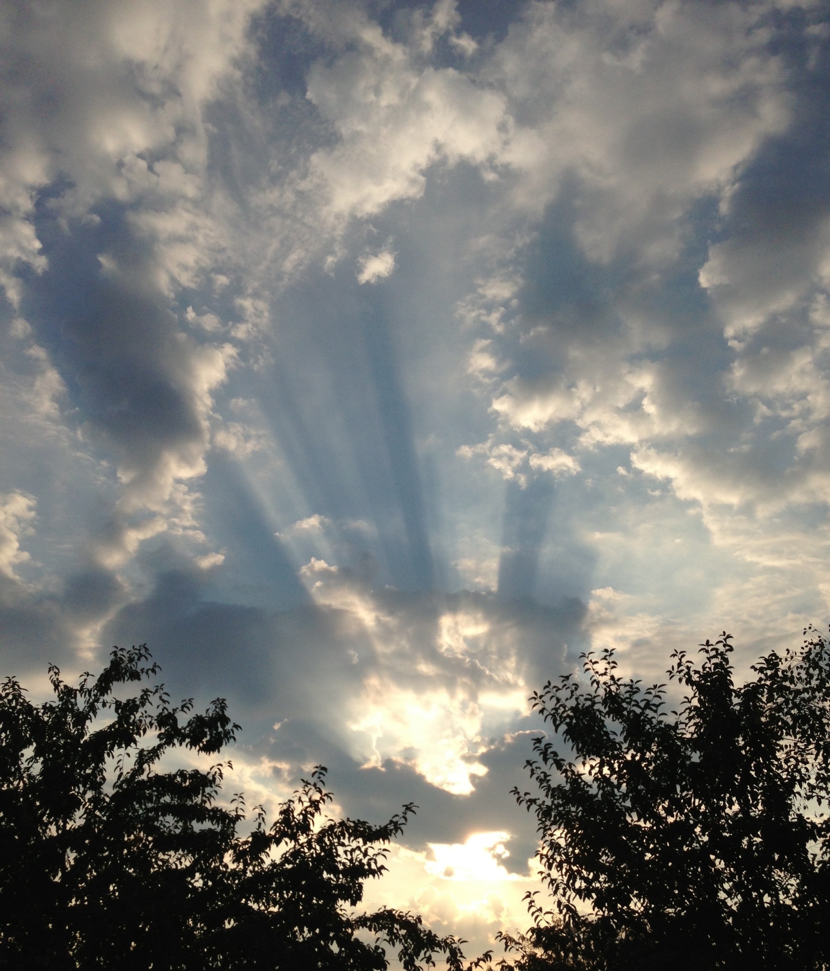 clouds sun rays sky free photo