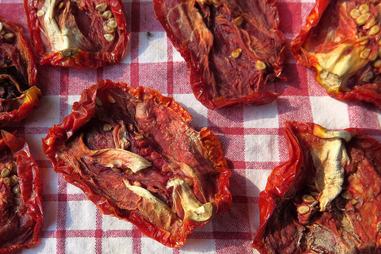 sun dried tomatoes  red  eat free photo