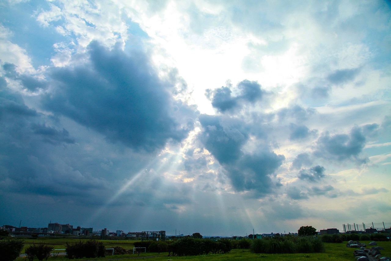 sun rays light clouds free photo