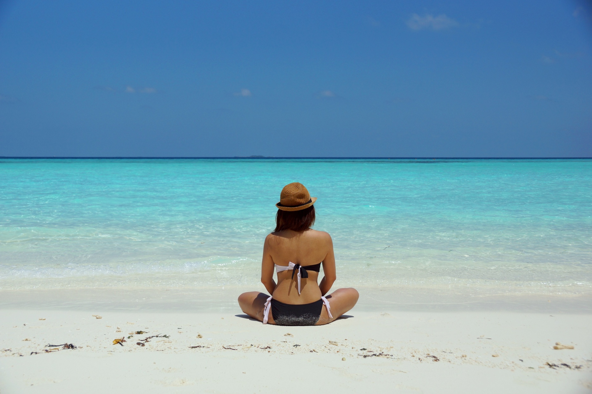 sunbathing tanning beach free photo
