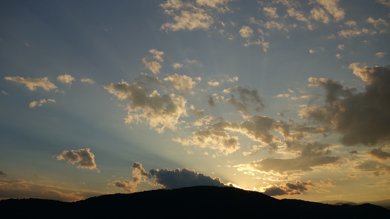 sunbeam clouds sunset free photo