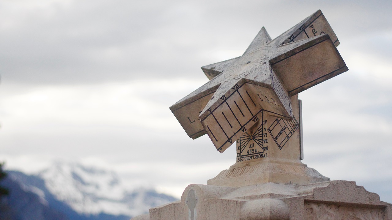 sundial cloudy direction free photo