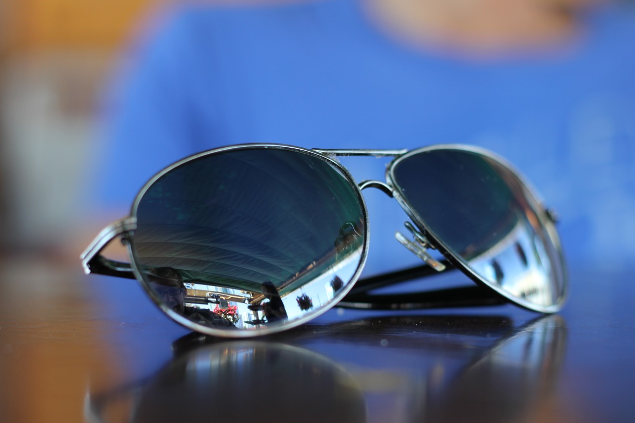 sunglasses reflection accessory free photo