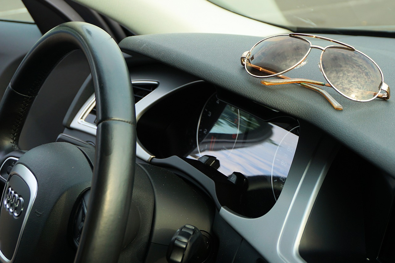 sunglasses audi steering wheel free photo
