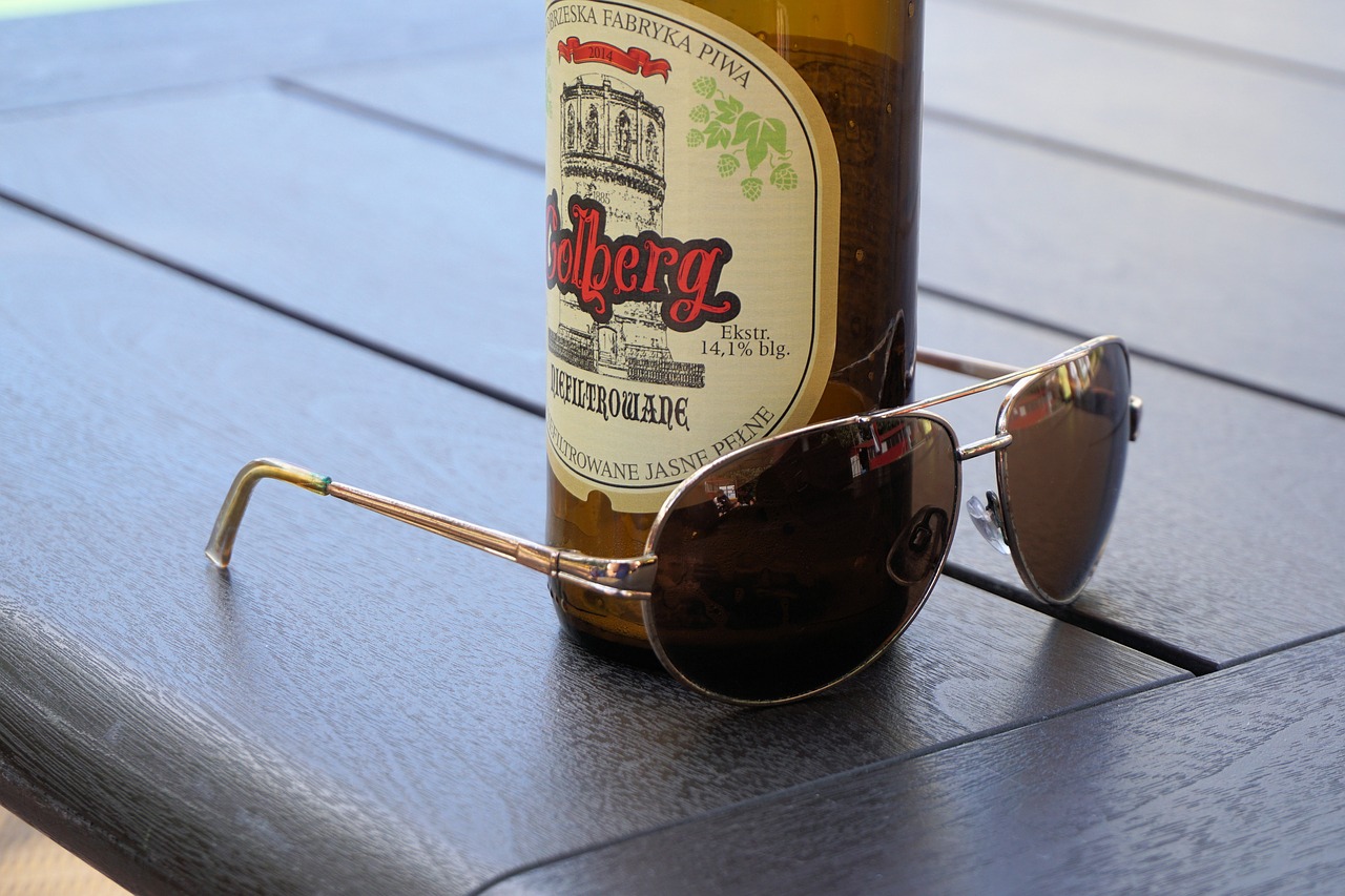 sunglasses beer table free photo