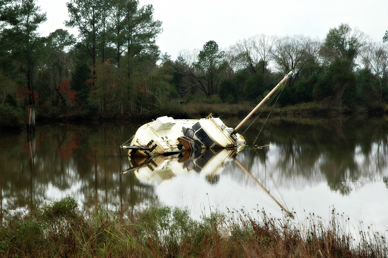 sunken boat water free photo