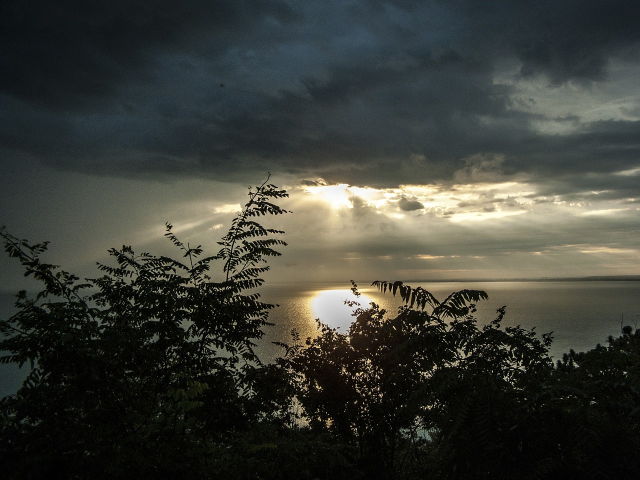 sunlight cloud water surface free photo