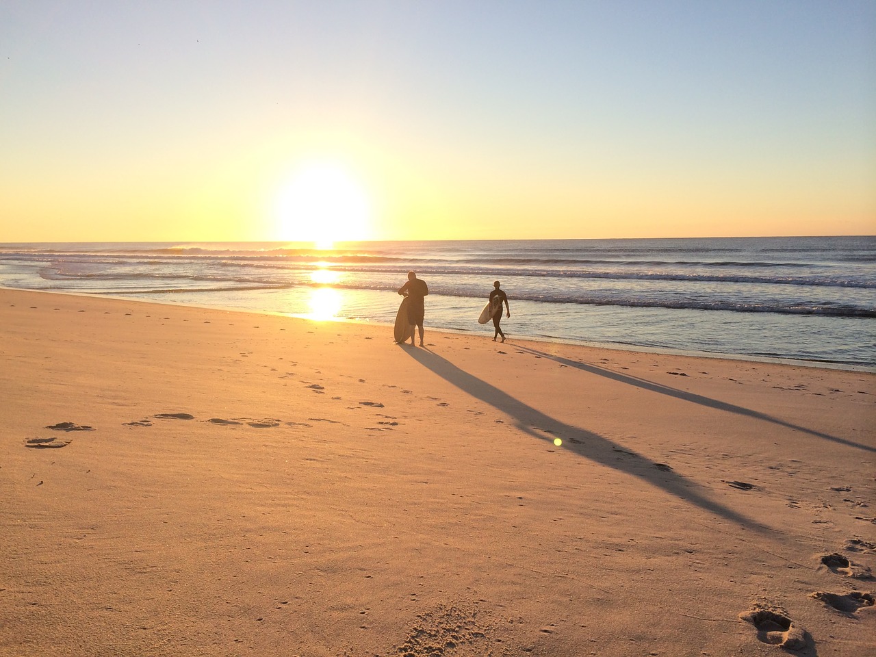 surfers beach sunrise free photo