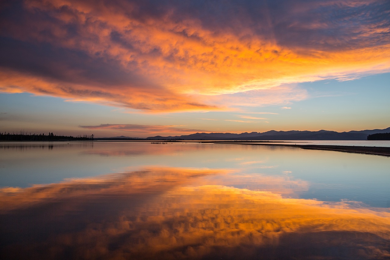 sunrise yellowstone lake sky free photo