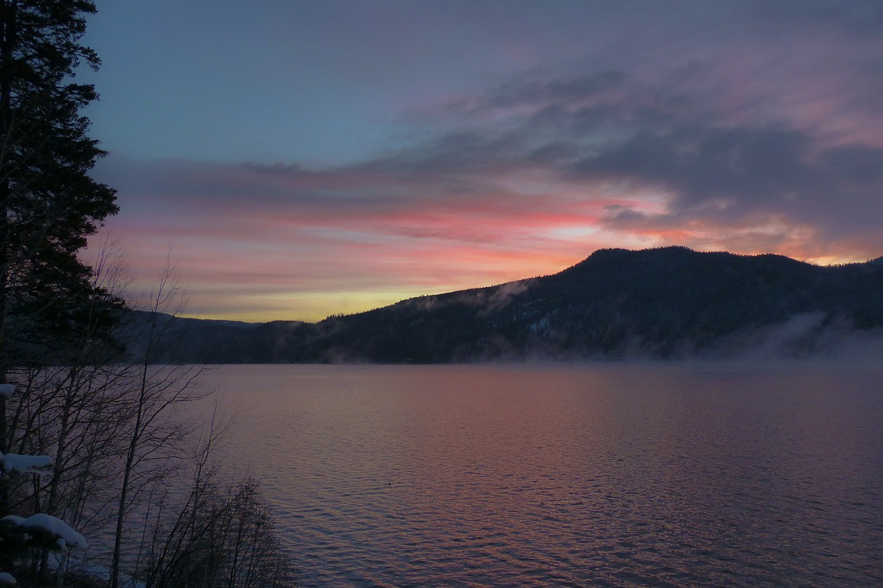 sunrise canim lake british columbia free photo