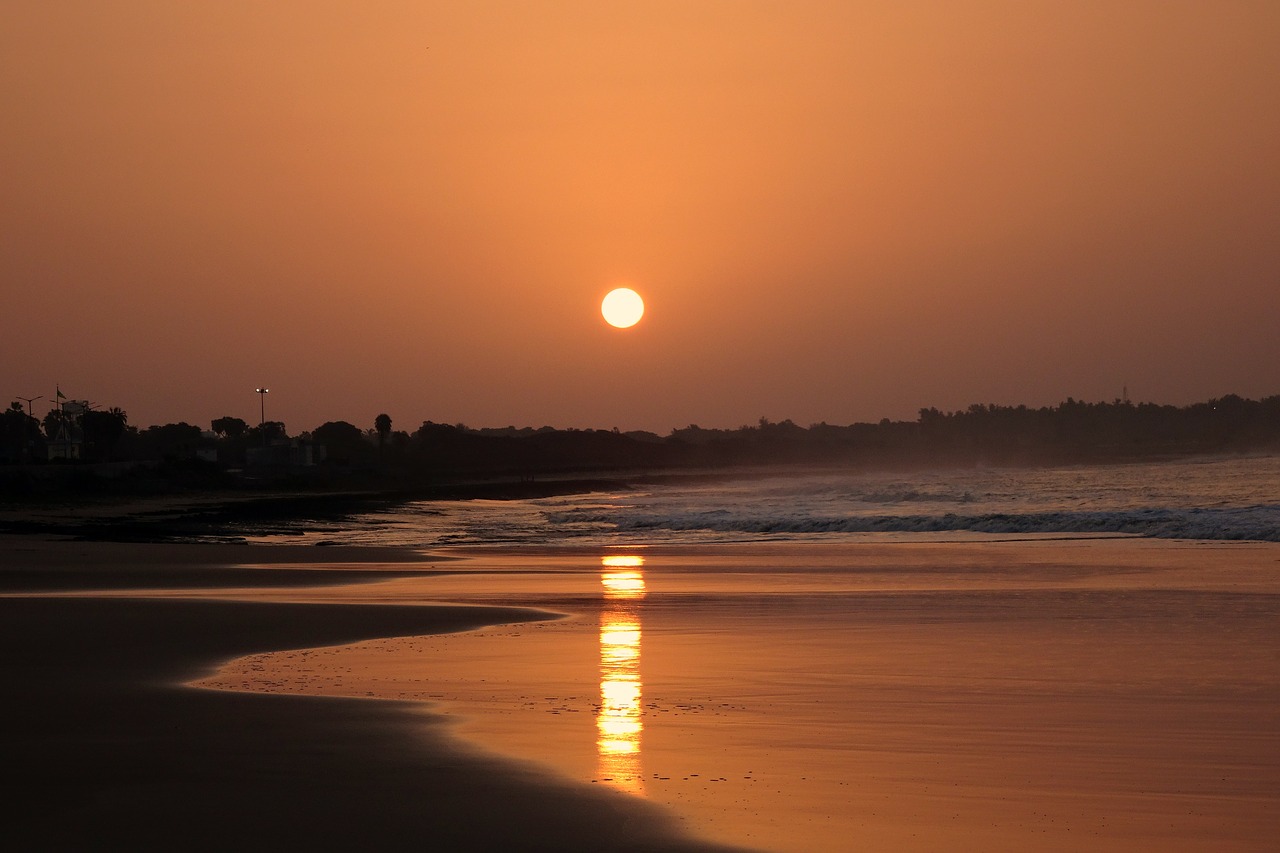 sunrise sea shore free photo