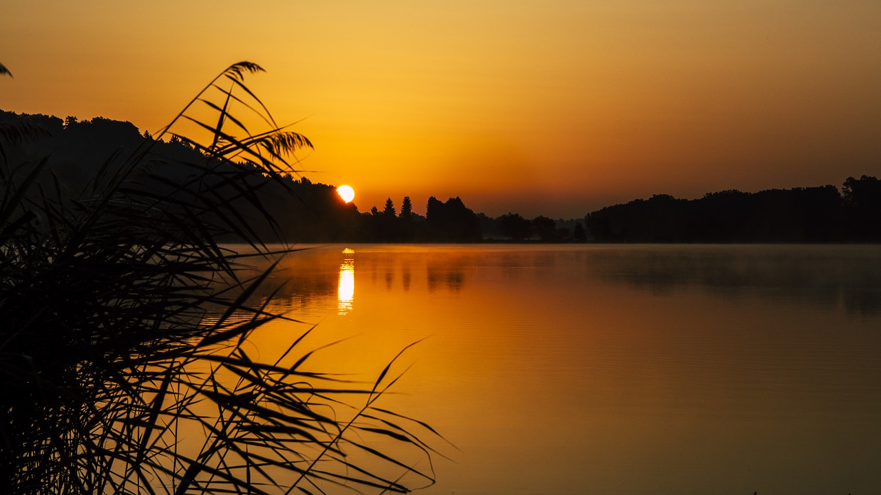 sunrise destination finger lake morning sun free photo