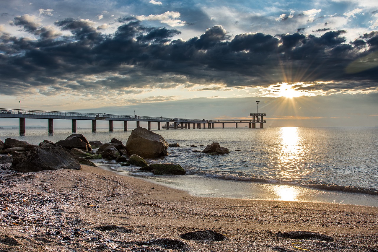 sunrise sea clouds free photo