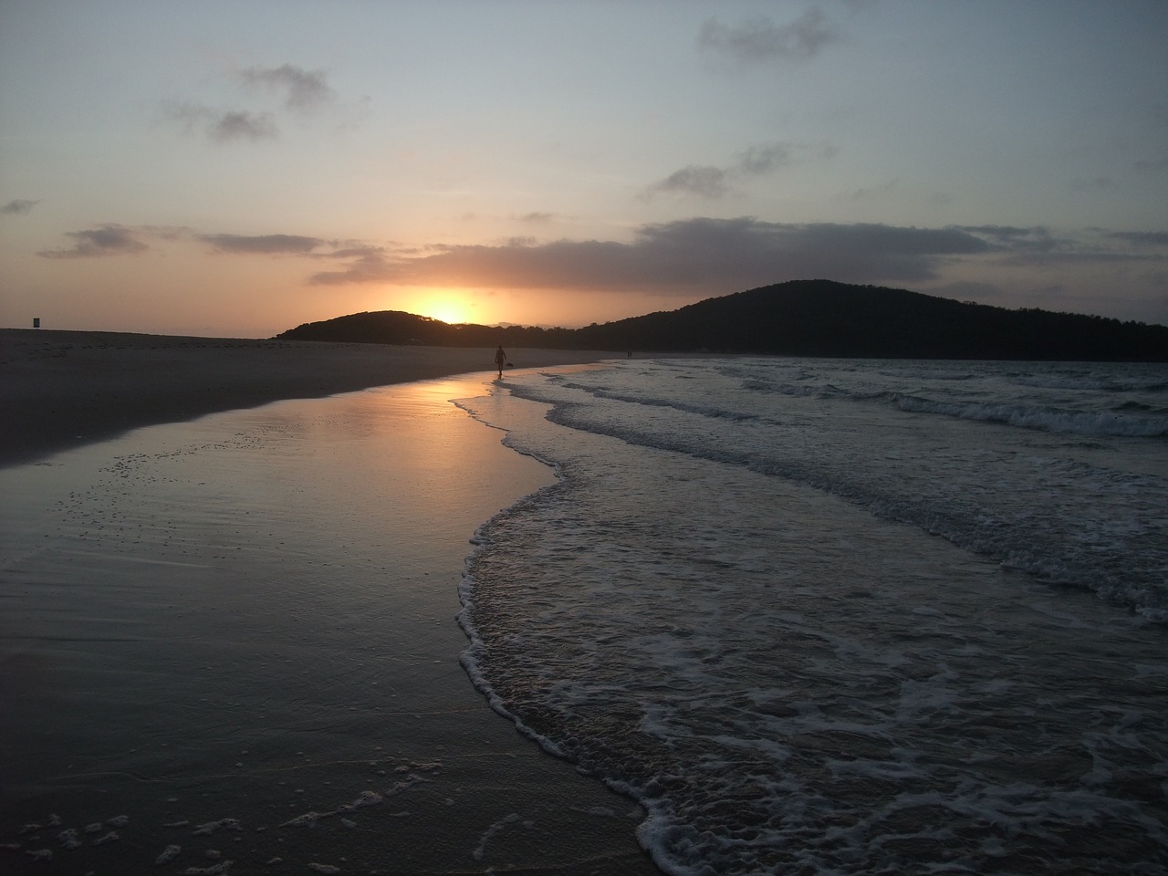 sunrise beach fingal free photo