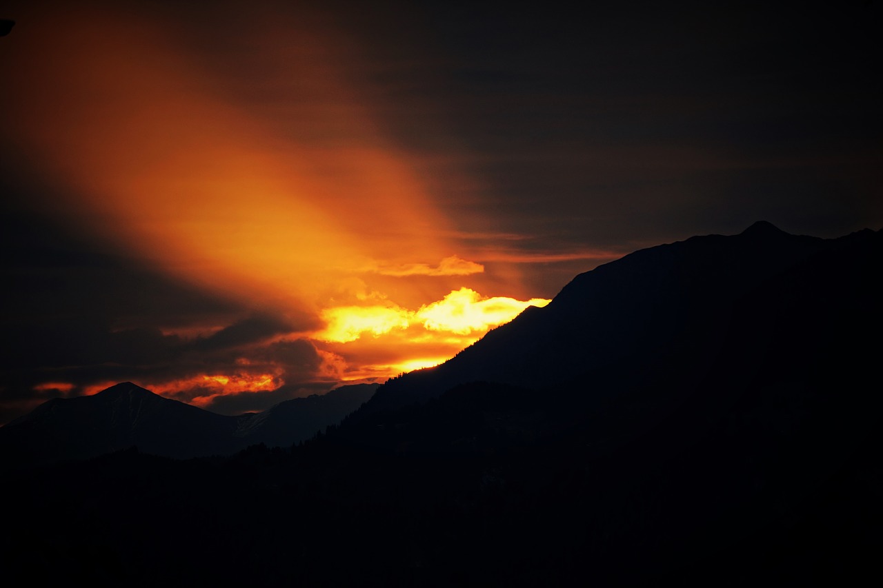 sunrise mountains contour free photo