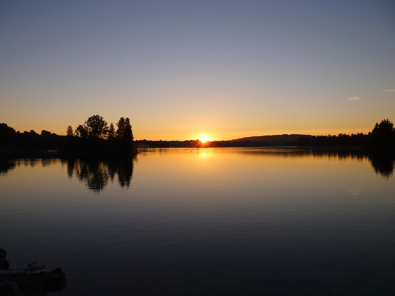 sunrise dawn reflection free photo