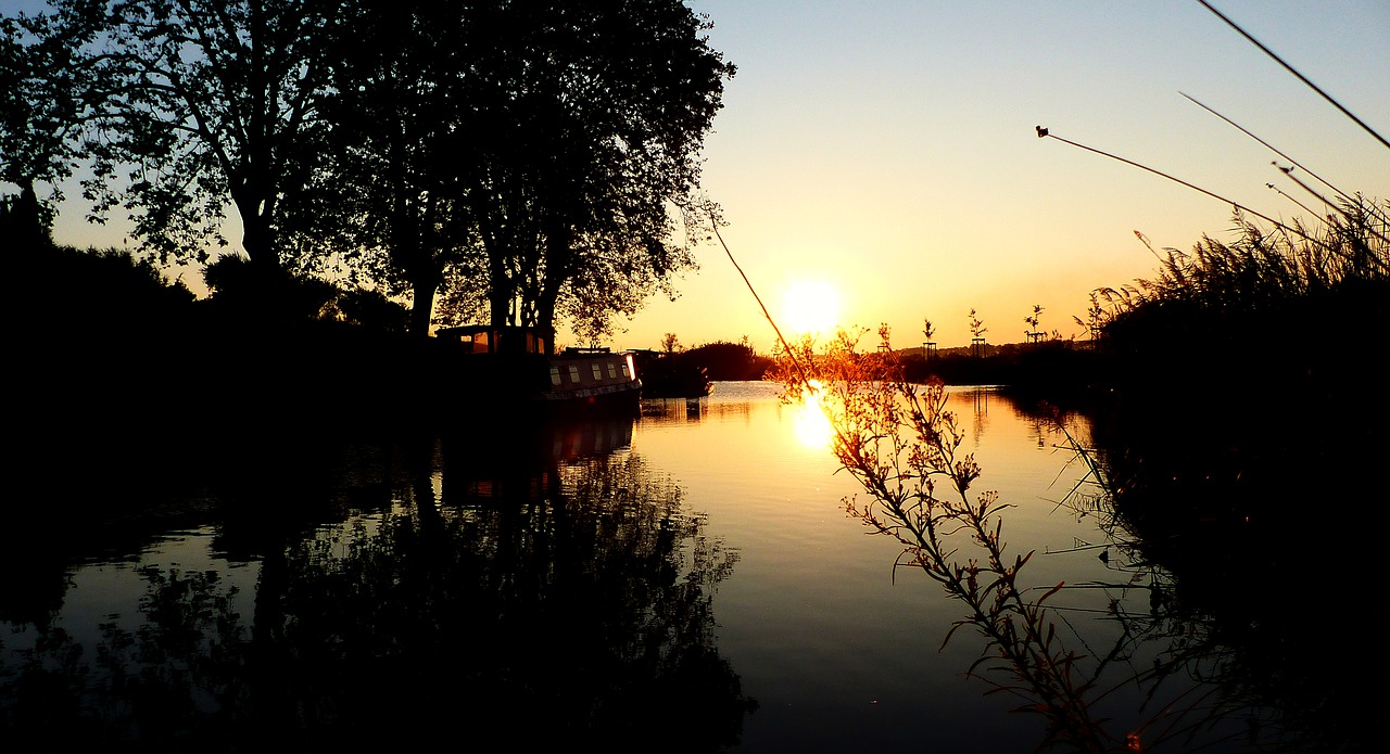 sunrise  canal du midi  peniche free photo