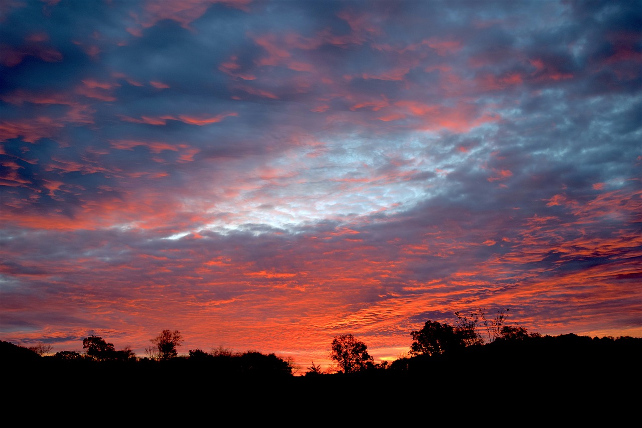 sunrise  landscape  colorful free photo