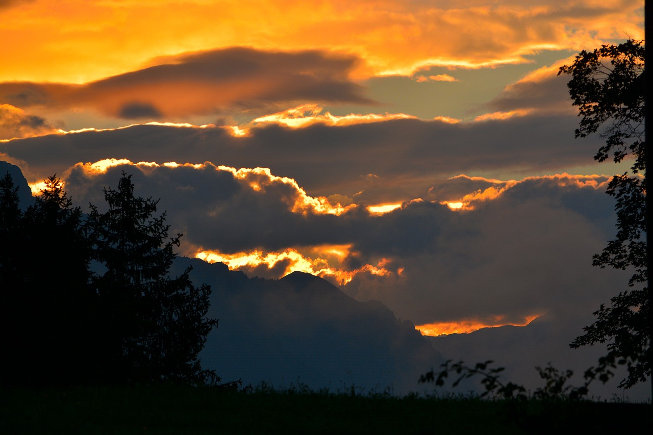 sunrise mountains sky free photo