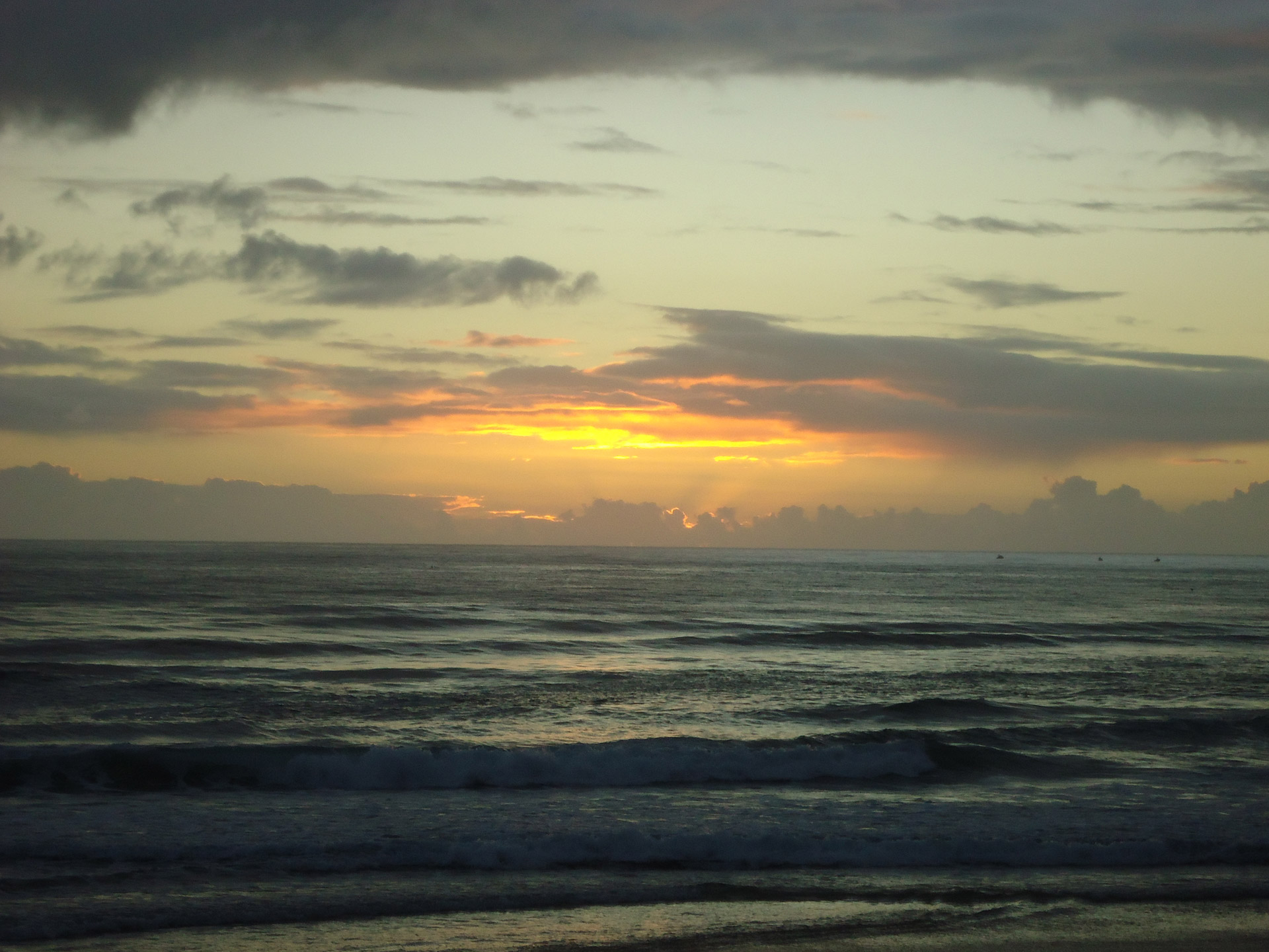 sunrise gold coast free photo