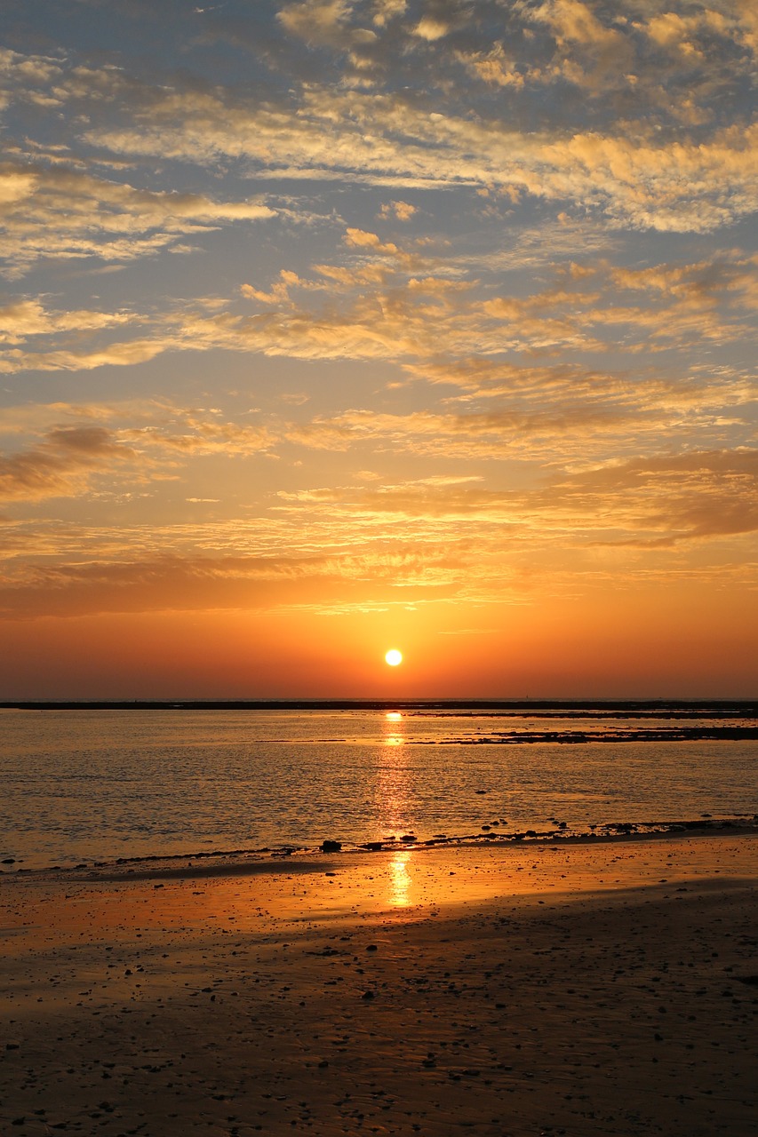 sunset sea ray of sunshine free photo