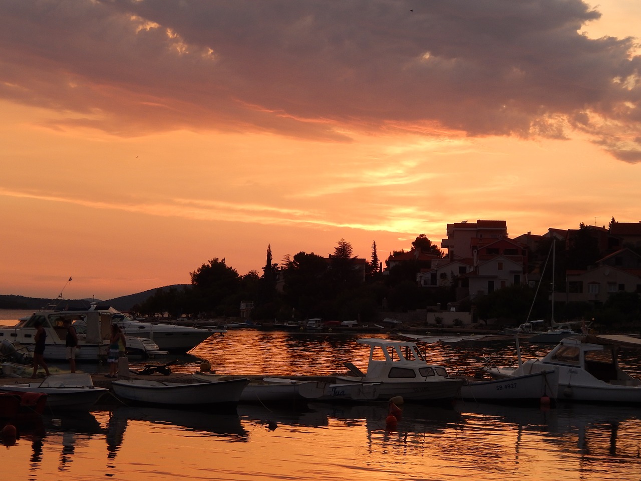 sunset boats sea free photo