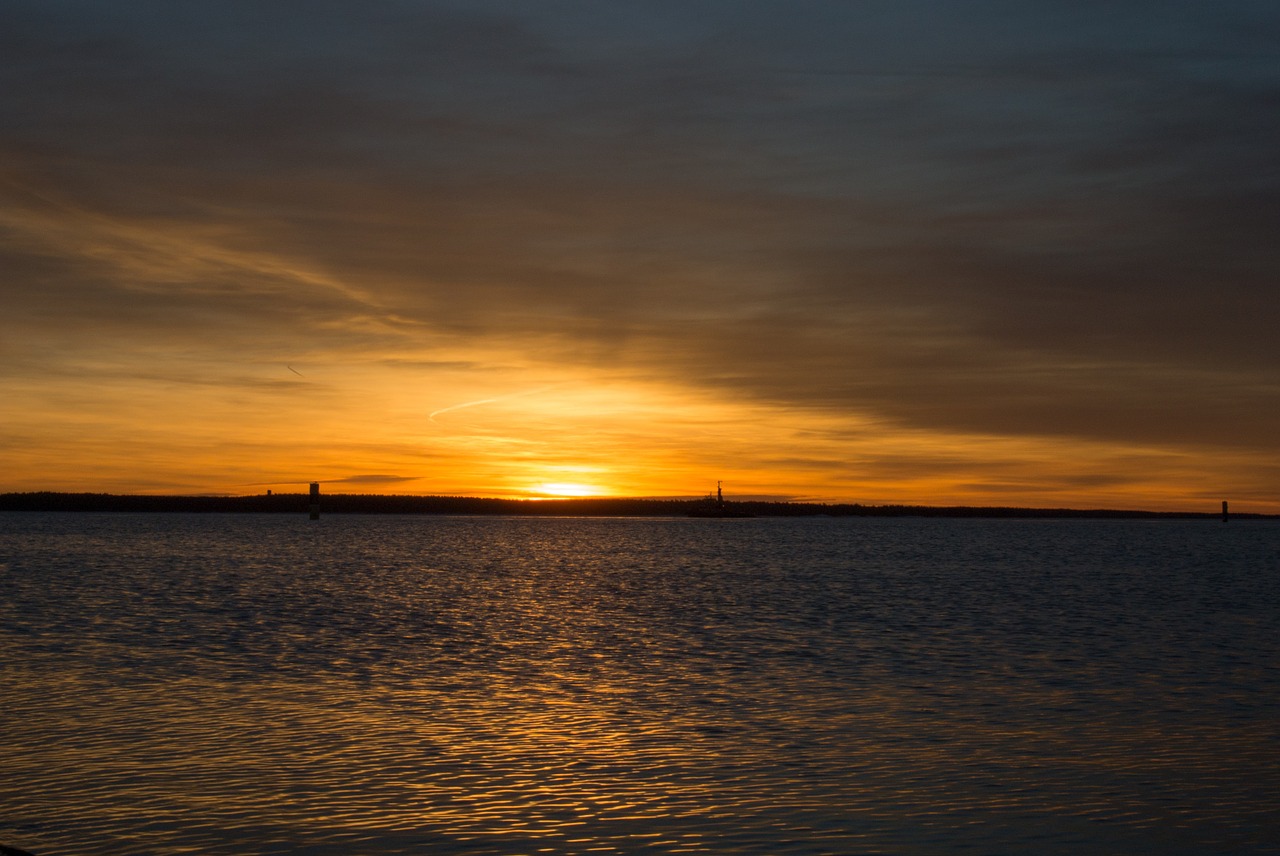 sunset sea horizon free photo