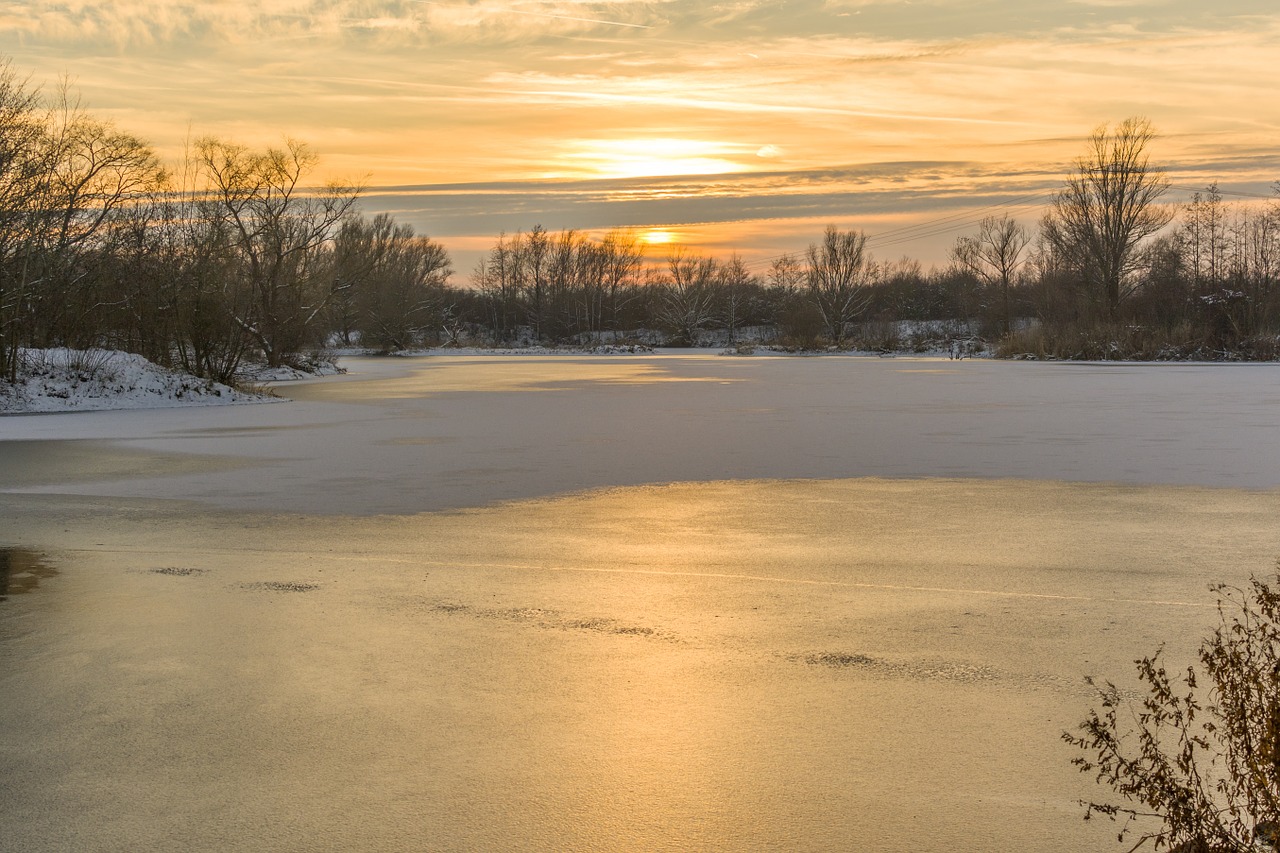 sunset fast lake free photo