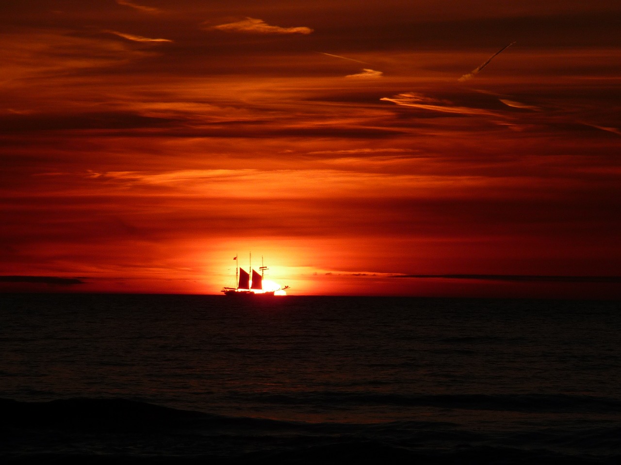 sunset sailing boat sea free photo