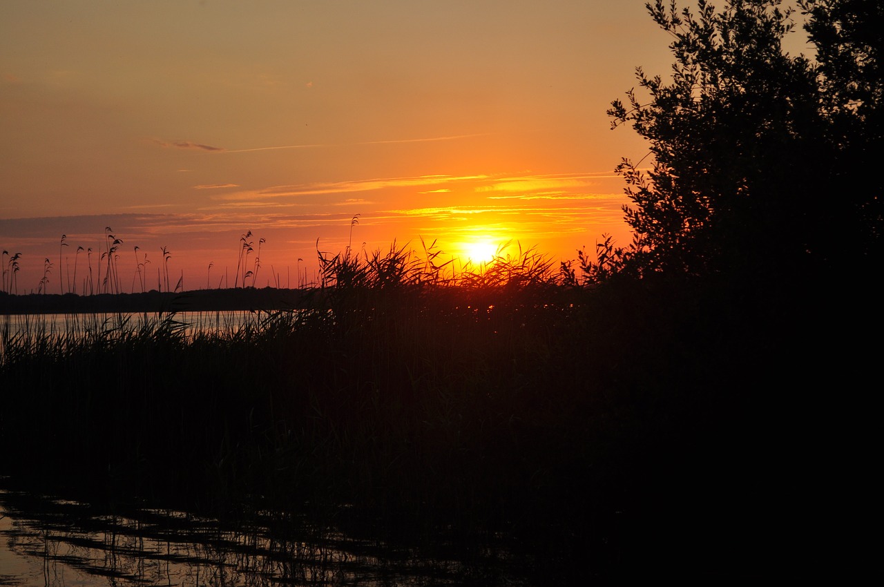 sunset on plauer lake abendstimmung free photo