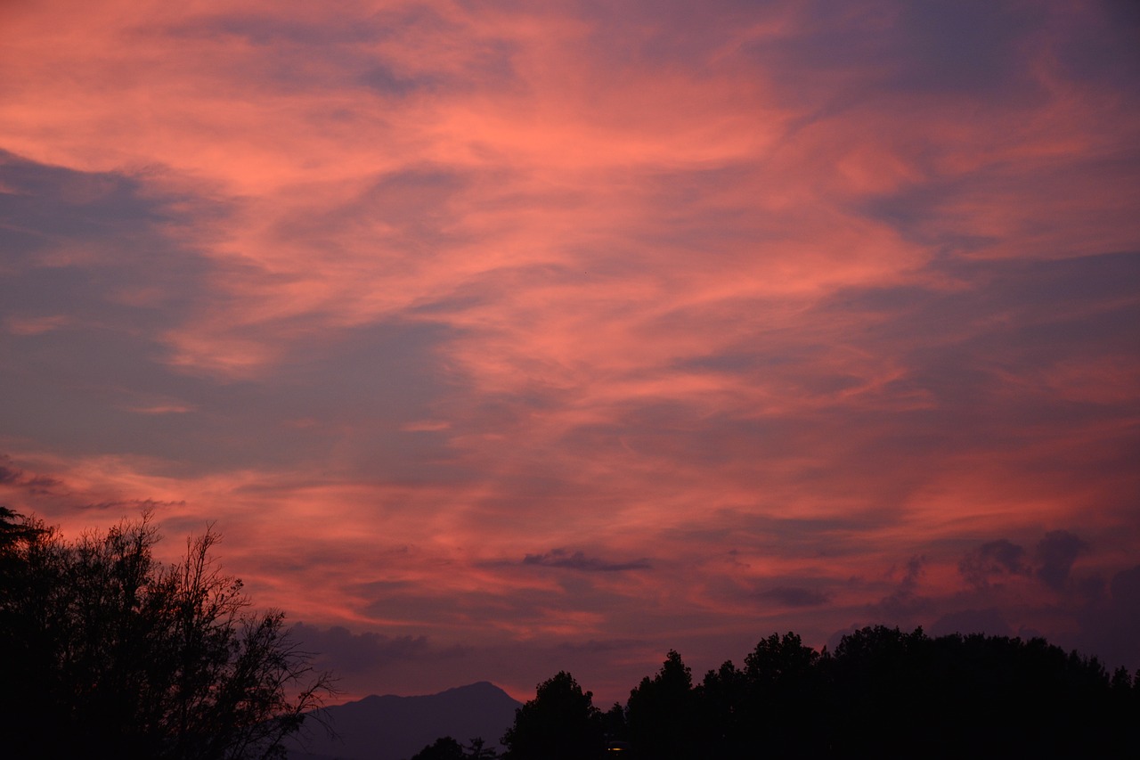 sunset lucca tuscany free photo